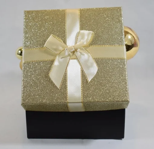 ZoeZo Design Kerststukjes> - Kerst - Kerstdecoratie - Kerstversiering - Kerstbaldoos - Alternatieve Kerstversiering - Hoogte 18 Cm - Breedte 18 Cm - Kunststof - Karton